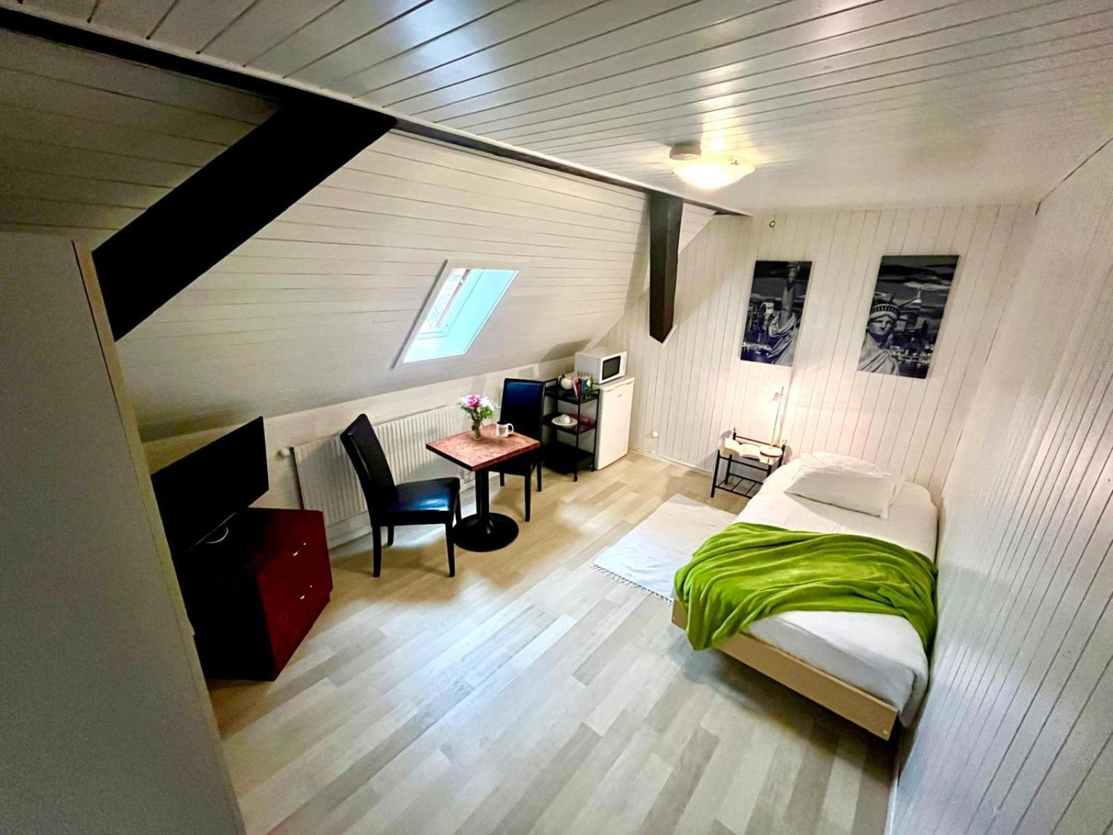 Apart-Hôtel Le Pont-de-Thielle Gals Extérieur photo